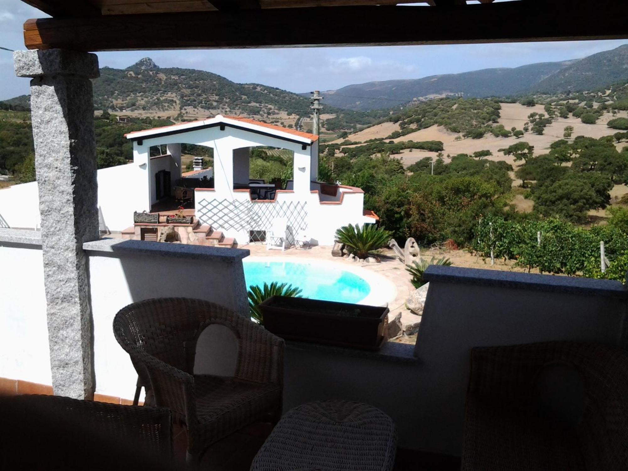 Agriturismo B&B Domo De Resteblas Berchidda Eksteriør bilde