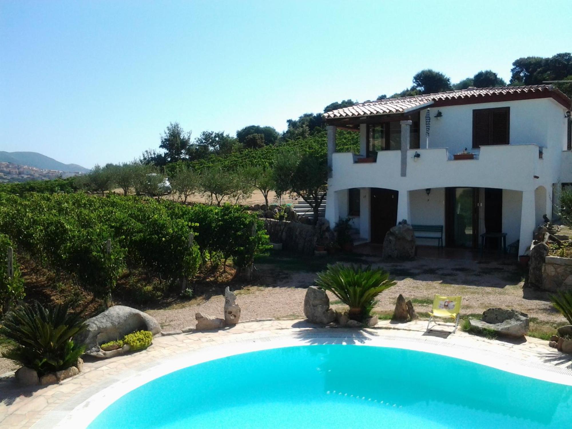 Agriturismo B&B Domo De Resteblas Berchidda Eksteriør bilde